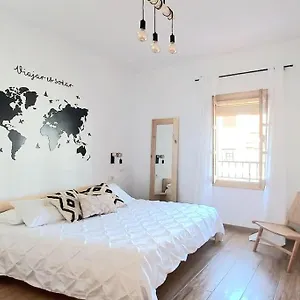  Apartamento Limerencia: Tu Hogar En Blanco Pueblo